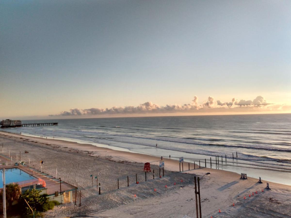 Ocean Balmy Warm Healing Breeze Under Sapphire Sky Year Round On Sunny Balcony Apartment Daytona Beach Exterior photo